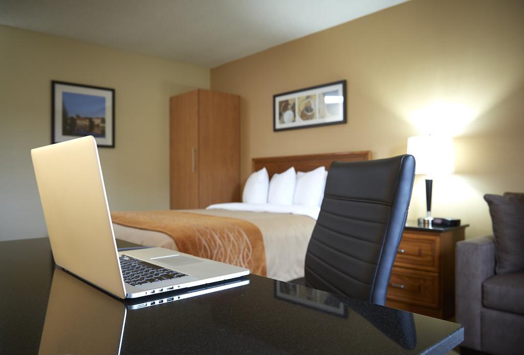 Comfort Inn South Shore Boucherville Eksteriør billede
